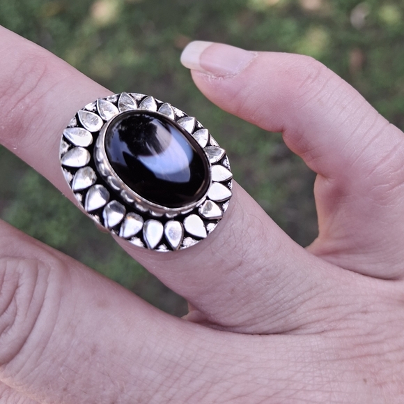 ***$15 Sale*** New Crescent Moon Shaped Agate 925 Silver Ring. - Picture 11 of 13